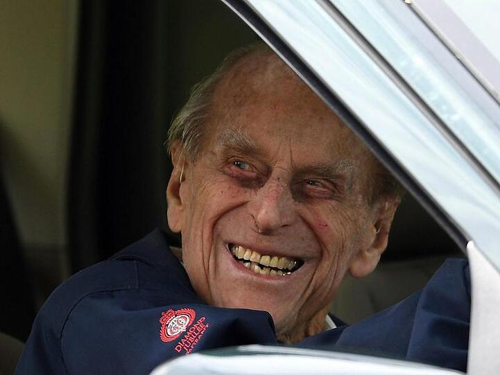Prinz Philip im Auto.