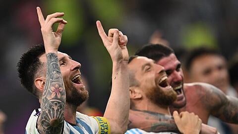 Argentiniens Superstar Lionel Messi jubelt nach dem Sieg gegen Australien.