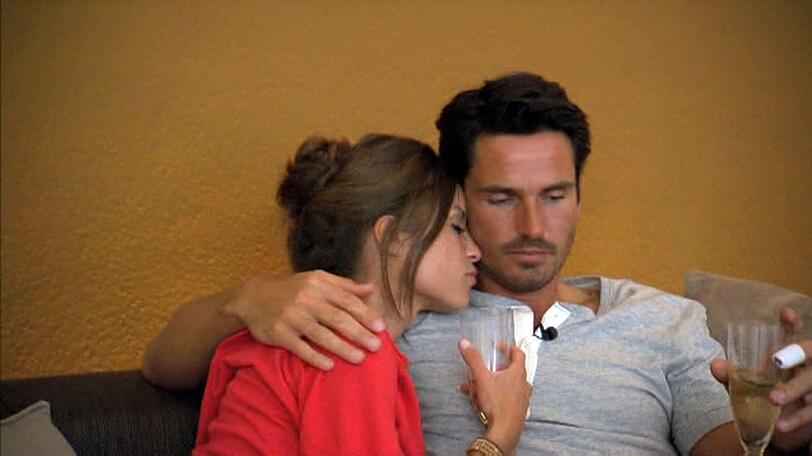 Beim Home-Date in Speyer kommen Alissa und der Bachelor sich näher.