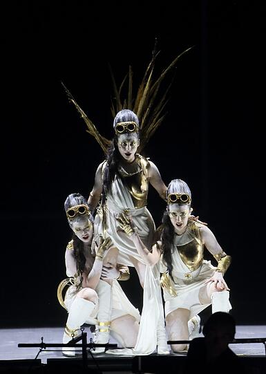 Die Oper "Mauerschau" bei der Festspielwerkstatt in der Reithalle
