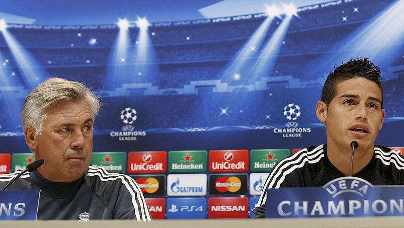 Unter Carlo Ancelotti (links) galt James Rodriguez bei Real Madrid die meiste Zeit als Stammspieler, unter Zinedine Zidane sitzt der Kolumbianer öfter auf der Ersatzbank als ihm lieb ist. Unter Carlo Ancelotti (links) galt James Rodriguez bei Real Madrid die meiste Zeit als Stammspieler, unter Zinedine Zidane sitzt der Kolumbianer öfter auf der Ersatzbank als ihm lieb ist.