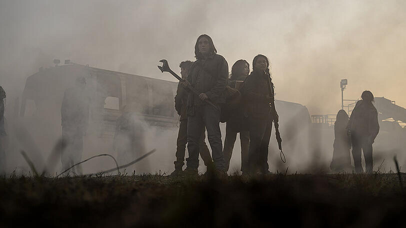 Alexa Mansour als Hope, Aliyah Royale als Iris, Hal Cumpston als Silas und Nicolas Cantu als Elton