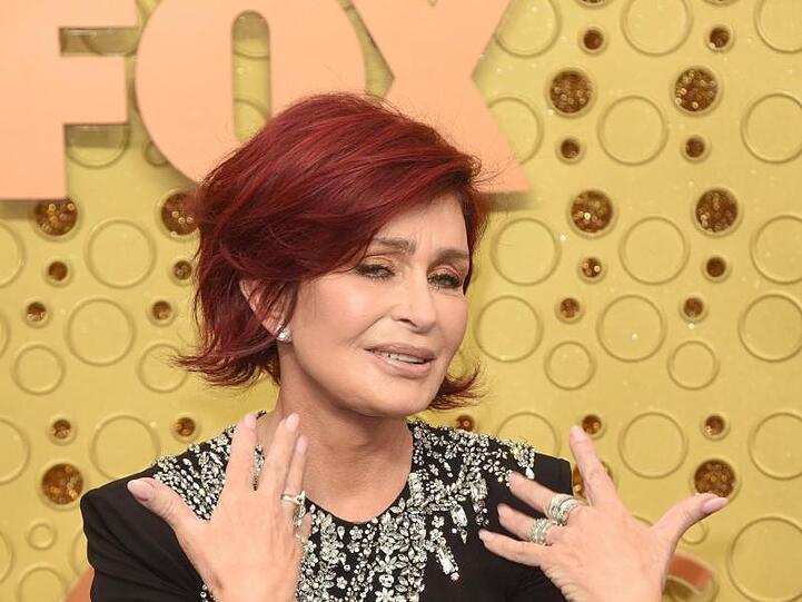 Hier noch in Rot: Sharon Osbourne bei der Emmy-Verleihung 2019.
