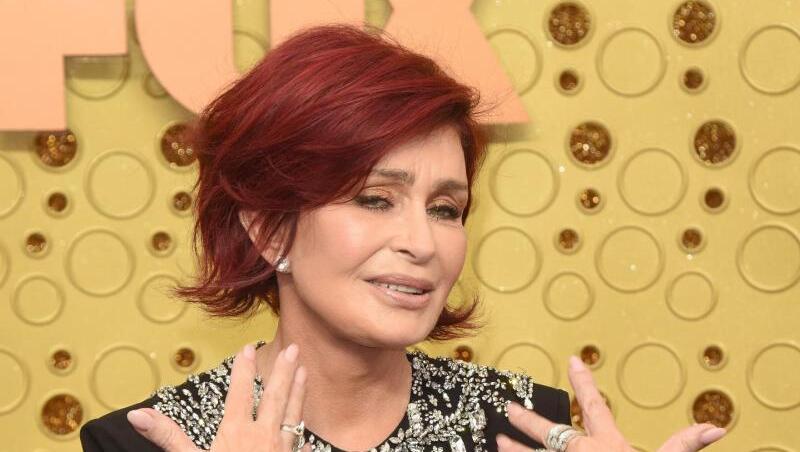 Hier noch in Rot: Sharon Osbourne bei der Emmy-Verleihung 2019. Hier noch in Rot: Sharon Osbourne bei der Emmy-Verleihung 2019.