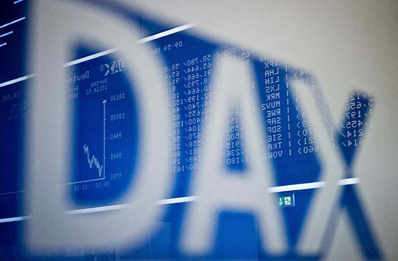 Der Dax erholte sich zum Mittwochmittag wieder etwas und schaffte den Sprung über die 9000 Punkte.