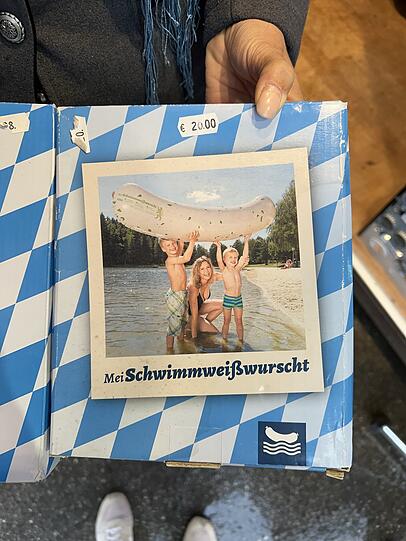 Eine aufblasbare Weißwurst – für den Erholungsurlaub danach? Eine aufblasbare Weißwurst – für den Erholungsurlaub danach?