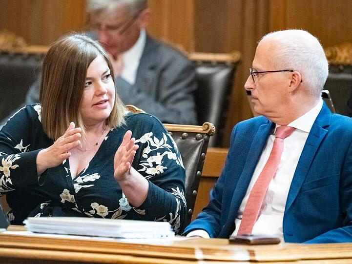 Derzeit sieht es eher nach Rot-Grün als nach Grün-Rot aus: Hamburgs Erster Bürgermeister Peter Tschentscher (SPD) und seine Koalitionspartnerin Katharina Fegebank (Grüne).