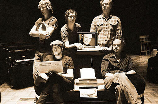 Ben Folds (3. v. r.) und seine Combo haben sich von Nick Hornby Pop-Kurzgeschichten zur Vertonung schreiben lassen.