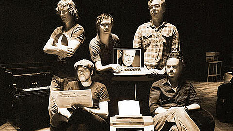 Ben Folds (3. v. r.) und seine Combo haben sich von Nick Hornby Pop-Kurzgeschichten zur Vertonung schreiben lassen.