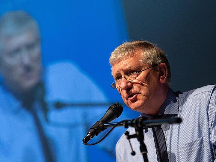 Helmut Seifen und ein Großteil des zwölfköpfigen AfD-Landesvorstandes in NRW sind zurückgetreten.
