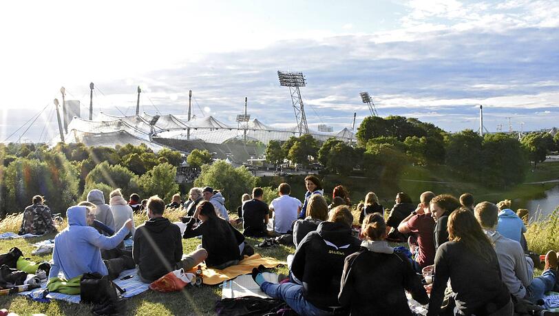 Findet im Olympiastadion ein Konzert statt, sieht es auf dem Olympiaberg meist so aus. (Archivbild)