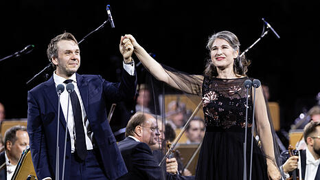 Nicole Car und Benjamin Bernheim.