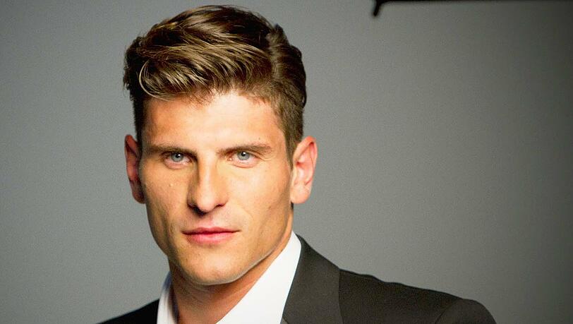 Macht auch im Hugo-Boss-Dress eine gute Figur: Mario Gomez. Macht auch im Hugo-Boss-Dress eine gute Figur: Mario Gomez.