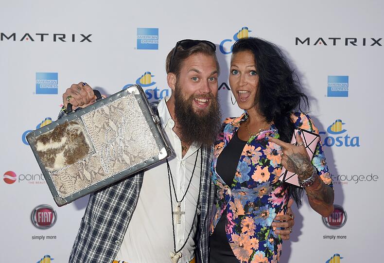 Designer Dino Sadino und seine Begleitung Moni Leonardi