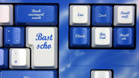 Bast scho! Eine bayerische Tastatur. Experten sorgen sich immer wieder, dass der Dialekt aus dem Alltag verschwindet.