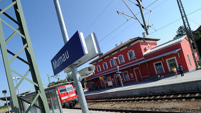 Bahnhof in Murnau (Oberbayern), hier findet die Kulturwoche statt.