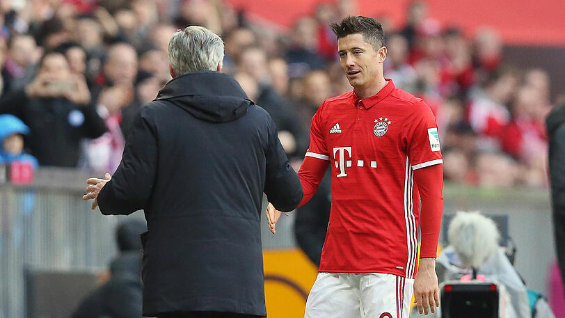 Ancelotti übt schrfe Kritik an Lewandowskis Berater.