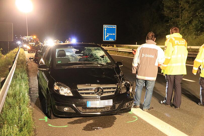 Beziehungsdrama auf der A70 - die Bilder vom Unglücksort.