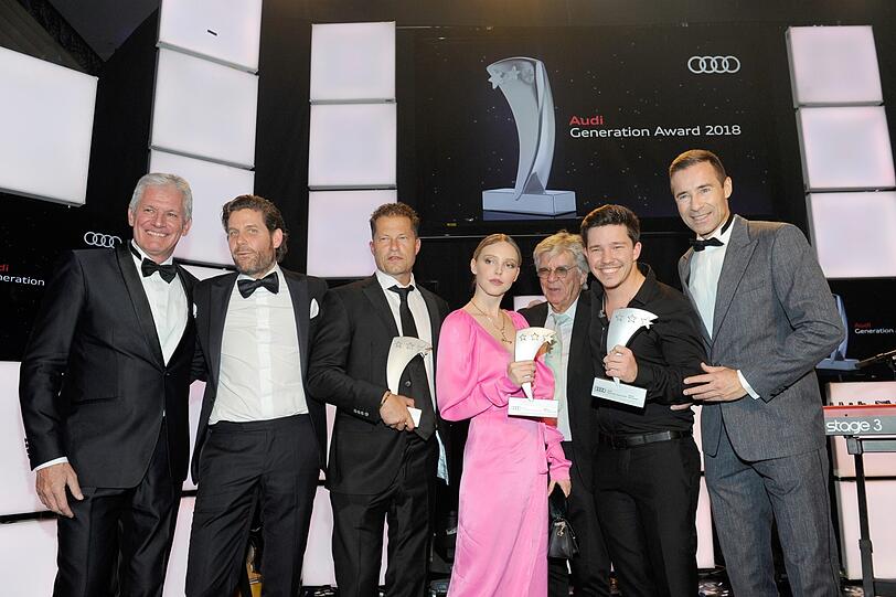 Alexander Schuhmacher, Philip Greffenius, Til Schweiger, Lina Larissa Strahl, Egon Wellenbrink, Nico Santos und Kai Pflaume