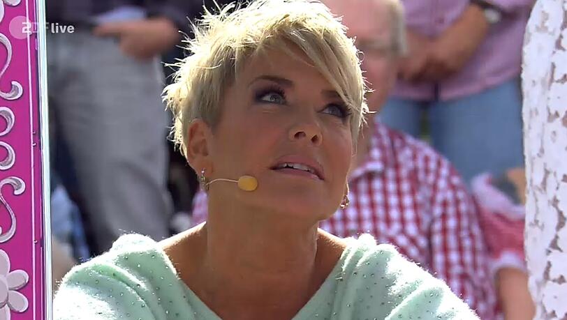 Inka Bause nimmt Stellung zu den Gerüchten übers Aufhören bei RTL. Inka Bause nimmt Stellung zu den Gerüchten übers Aufhören bei RTL.