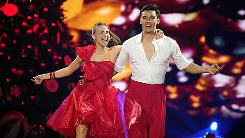 Diego Pooth und Ekaterina Leonova sind ein Gewinner-Tanzpaar.