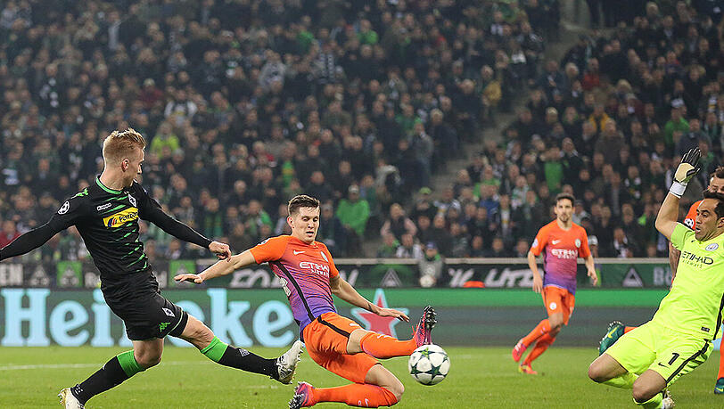 Borussia Mönchengladbach verpasst den Einzug ins Achtelfinale der Champions League. Borussia Mönchengladbach verpasst den Einzug ins Achtelfinale der Champions League.