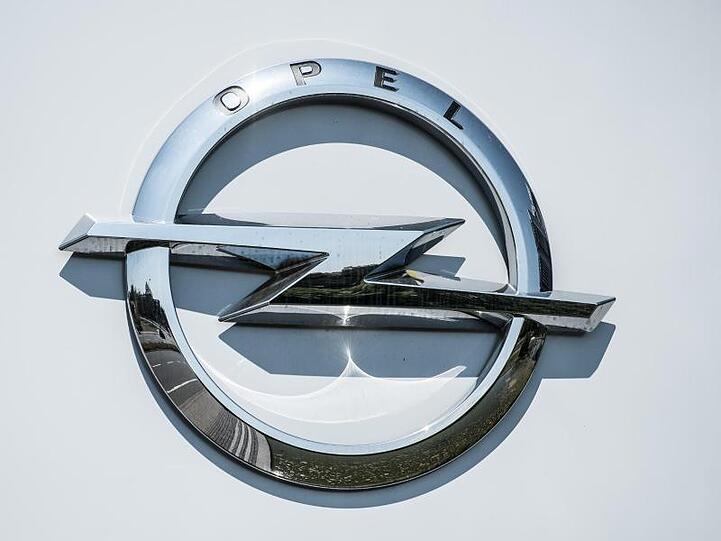 PSA hatte Opel im Sommer 2017 vom US-Autobauer General Motors übernommen und dann mit harter Hand eine Sanierung begonnen.