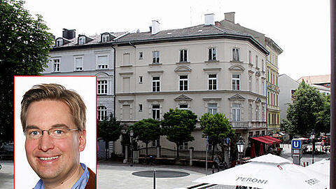 FPD-Politiker Jörg Hoffmann fühlt sich wohl im Lehel. Das liegt auch am St.-Anna-Platz.