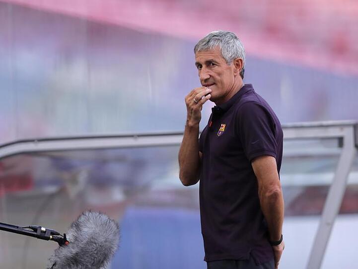 Muss beim FC Barcelona gehen: Trainer Quique Setién.