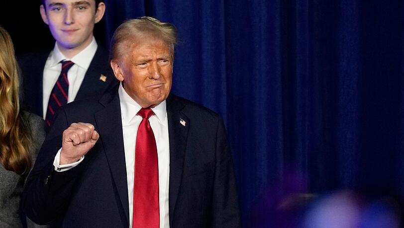 Nach Erhebungen und Prognosen amerikanischer Medien steht Trump als Sieger der US-Präsidentschaftswahl fest.