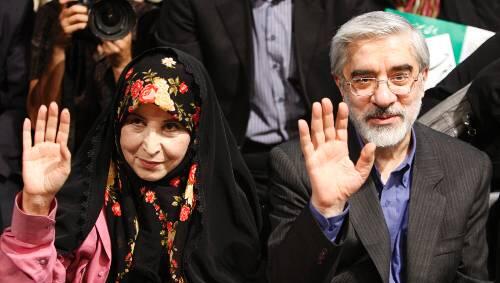 Sie gilt als die wahre Radikale der beiden: Mir Hossein Mussawi und seine Frau Zahra Rahnaward. Sie gilt als die wahre Radikale der beiden: Mir Hossein Mussawi und seine Frau Zahra Rahnaward.
