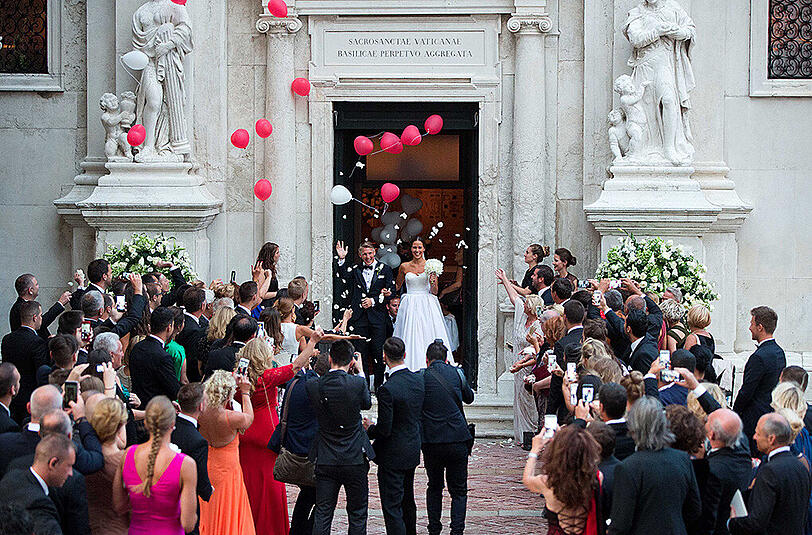 Bastian Schweinsteiger und Ana Ivanovic nach der Hochzeit in Venedig.