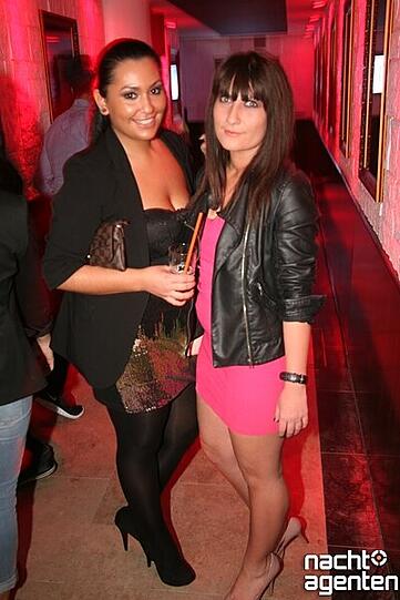 Bei "Garden & Restaurant" im Crown's Club traf sich das sexy Partyvolk. Mehr Bilder unter: www.nachtagenten.de