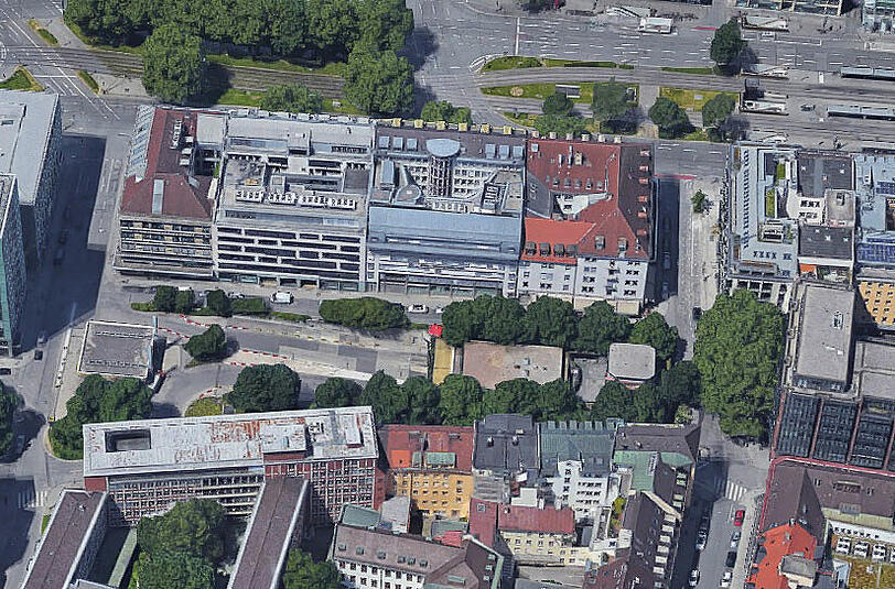 Von oben: Herzog-Wilhelm-Straße und Sendlinger Tor (r.).