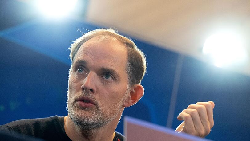 Bayern Münchens Trainer Thomas Tuchel bei einer Pressekonferenz in Rom.