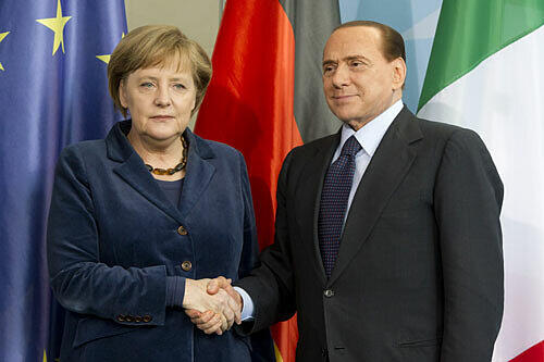 Der italienische Ministerpräsident Silvio Berlusconi und die deutsche Kanzlerin Merkel.