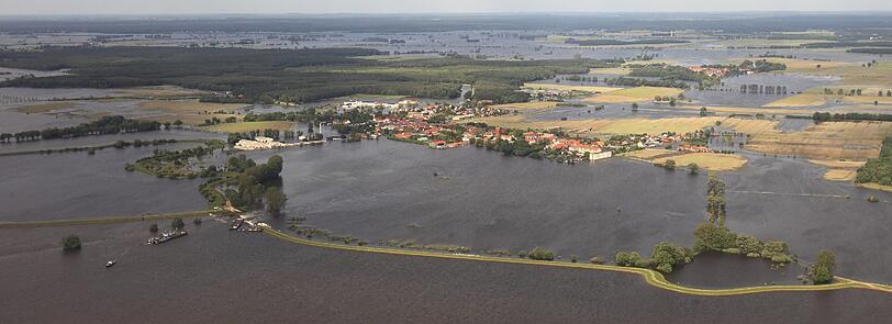 Die aktuellen Bilder vom Deich bei Fischbeck.