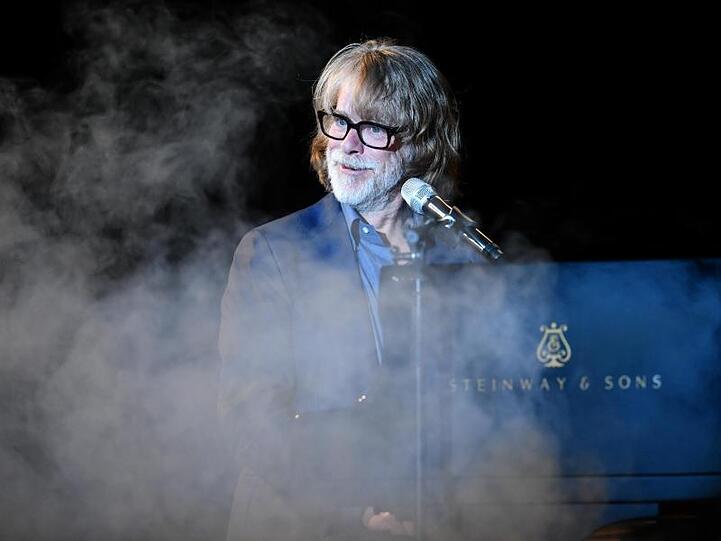 Helge Schneider bei einem Konzert in Heidelberg 2018.