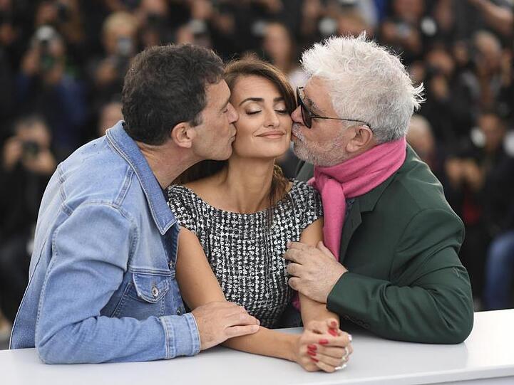 Sie wurden gemeinsam Weltstars: Antonio Banderas (l-r), Penélope Cruz und Pedro Almodóvar.