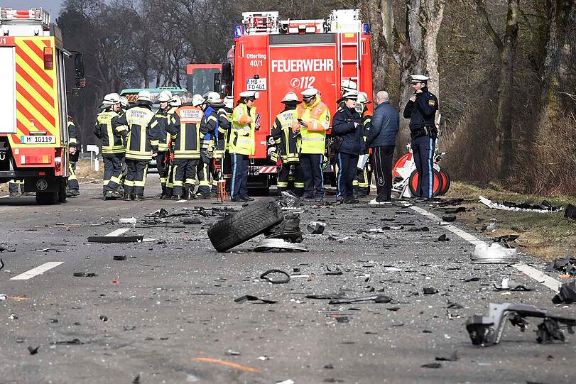Bilder vom Unfallort in Sauerlach.
