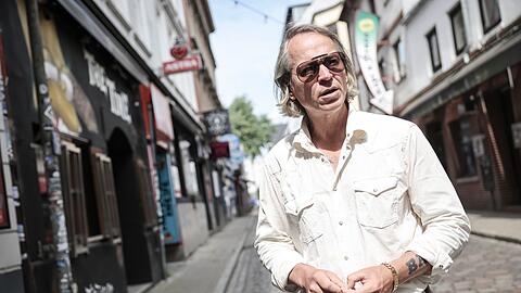"Es war ja nicht nur Rotlicht und Ganoven. Es gab dieses warmherzige Miteinander", sagt Michel Ruge über seine Heimat St. Pauli.