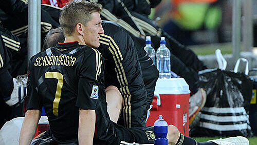 Bastian Schweinsteiger ist angeschlagen Bastian Schweinsteiger ist angeschlagen