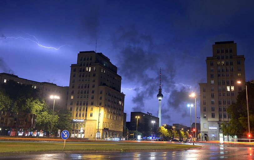 Nicht nur in Bayern - auch in Berlin haben Sturm, Regen und Unwetter gewütet: Hier die Bilder aus Berlin