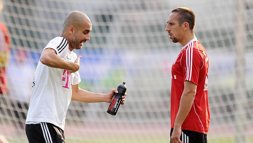 Pep Guardiola (l.) mit Franck Ribéry. Pep Guardiola (l.) mit Franck Ribéry.