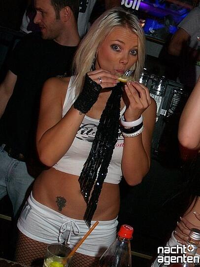 Am Freitag ging es im Crown's Club richtig zur Sache. Anlass war die offizielle "Hustler Party" im Crown Club. 
Mehr Bilder unter: www.nachtagenten.de