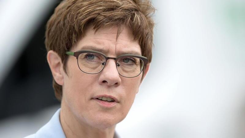 Selbstkritisch: Annegret Kramp-Karrenbauer, CDU-Vorsitzende und Verteidigungsministerin. Selbstkritisch: Annegret Kramp-Karrenbauer, CDU-Vorsitzende und Verteidigungsministerin.