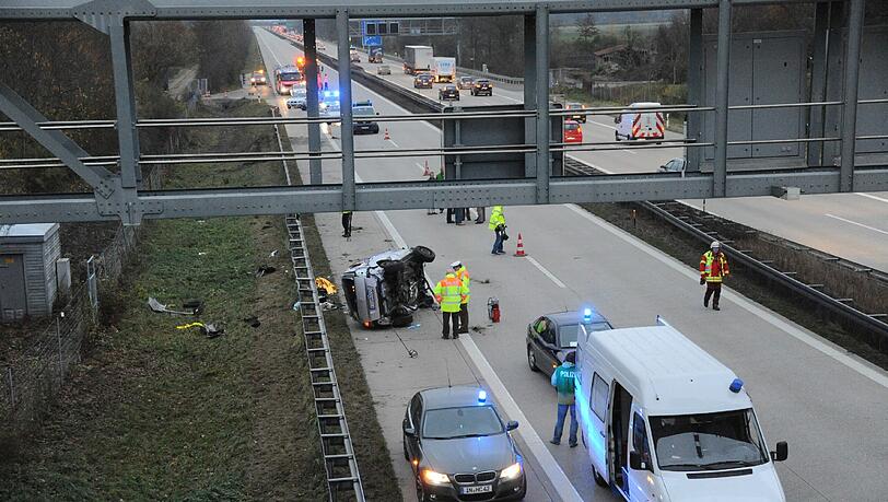 Die Unfallstelle auf der A 92 nahe Unterschleißheim. Die Unfallstelle auf der A 92 nahe Unterschleißheim.