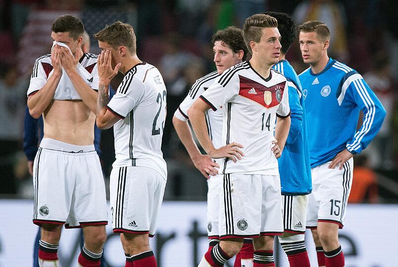 Nicht weltmeisterwürdig: die Nationalspieler nach der 1:2-Niederlage gegen die USA.