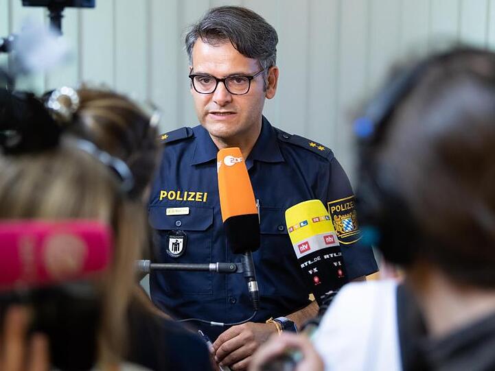 "Wir gehen aktuell davon aus, dass Mutter und Tochter tot sind", sagte Polizeisprecher Marcus da Gloria Martins.
