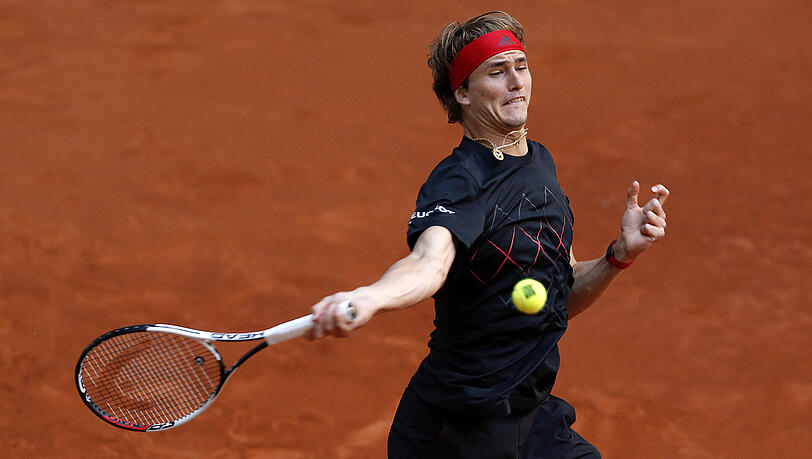 Alexander Zverev will Nadal-Bezwinger Dominic Thiem schlagen. Alexander Zverev will Nadal-Bezwinger Dominic Thiem schlagen.